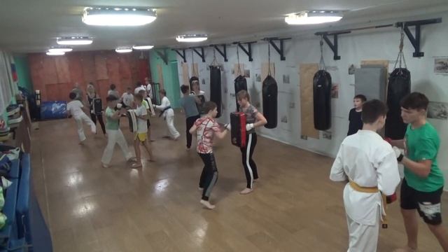 Тренировка 25 октября 2021 года. Группа №3 Киокусинкай Каратэ Климовск смотреть онлайн