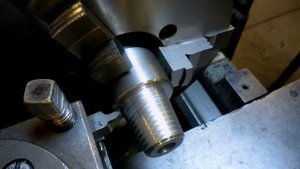 Ручное НАРЕЗАНИЕ КОНУСНОЙ резьбы.