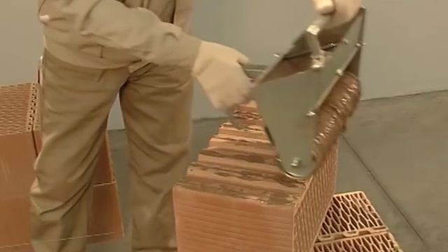 WIENERBERGER - Építés Porotherm Profi és Porotherm Dryfix technológiával