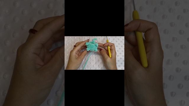 Заяц брелок крючком смотреть онлайн