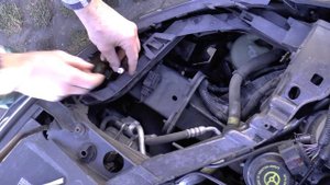 Ford S-MAX - the fastest way how to replace/change parking or fog light bulb