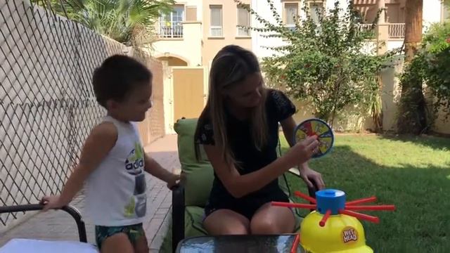 Я Аркадий ( Дубай, игра мокрая голова ) смотреть онлайн