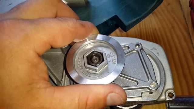 Как разобрать Ленточная шлифмашина MAKITA 9404 смотреть онлайн