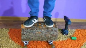 ПРИКОЛ! СКЕЙТБОРД ИЗ ПНЯ?! КАК СДЕЛАТЬ САМЫЙ КРУТОЙ SKATEBOARDING Как собрать свой первый скейт