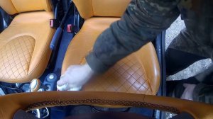 отчистка кожаных сидений за пару минут