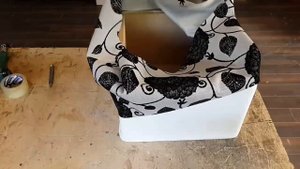 Ремонт пуфа своими руками. Реставрация мебели.