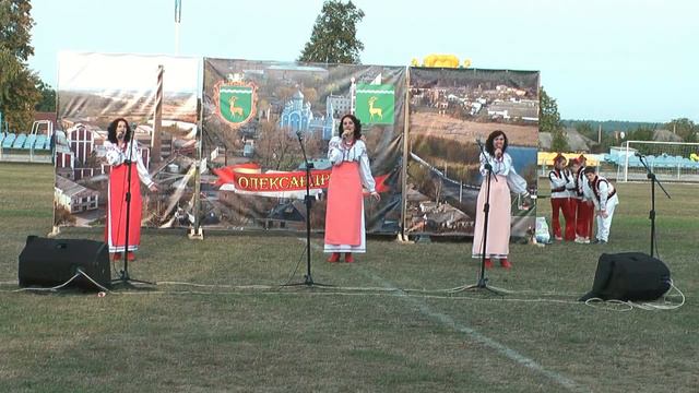 Вокальне тріо МБК " Гай , зелений гай " смотреть онлайн