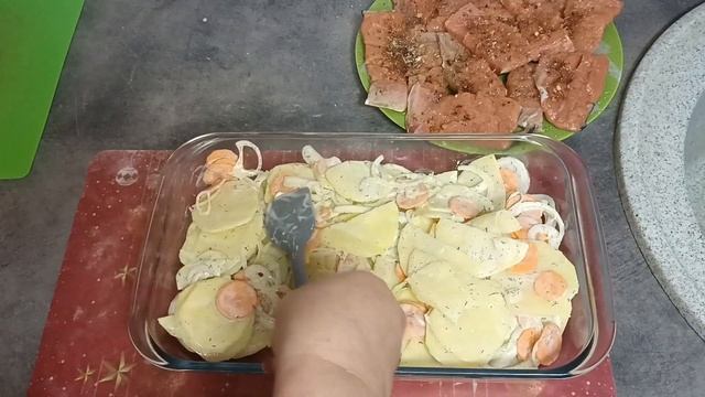 Горбуша на овощной подушке!!! Нереально вкусно и очень просто!!! смотреть онлайн