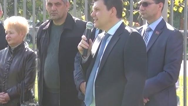 Открытие футбольного поля смотреть онлайн