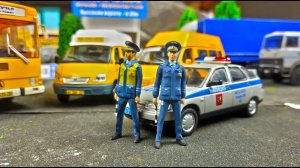 Тюнинг моделек Газель, автобус ЛАЗ и новая фигурка ДПСника масштаб 1/43. Про машинки!