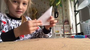 Обучалка бумажным ногтям￼