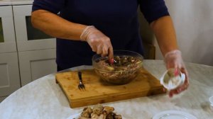 Зельц или холодец в бутылке - вкусно и сытно. Домашняя колбаса.