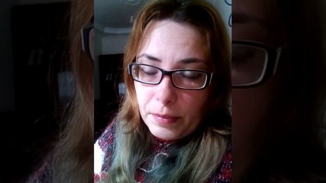 о коренных тбилисцах и деревенских приезжих ,о том как коренные тбилисцы отличаются от приезжих.