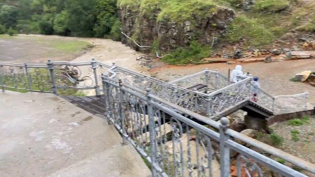 Экскурсия в Джилы-су Кабардино-Балкария мимо гор Аватаров и камня желаний Долина нарзанов и водопад смотреть онлайн