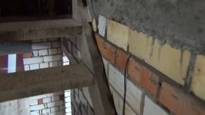 Привез БЕСПЛАТНЫЙ утеплитель. Монолитный участок между плитами. Как установить распред коробки?