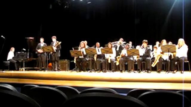 Two Seconds To Midnight Jazz Band SHS 2010 смотреть онлайн