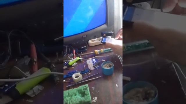 Пульт для ТВ из телефона и светодиодов смотреть онлайн