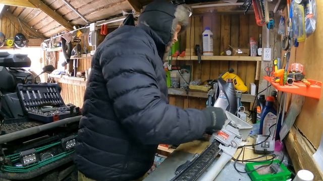 Что присылают зрители канала. Ремонтирую реечный домкрат. смотреть онлайн