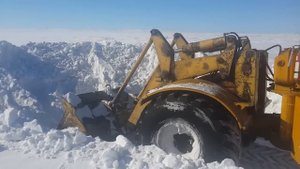 К 700 чистит снег Казахстан п Мирный