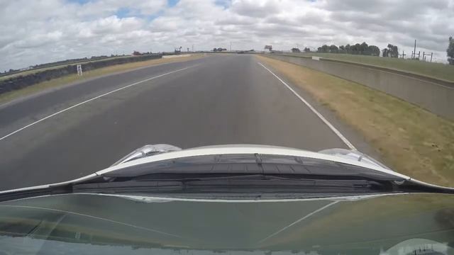 CCV Car Grooming - Nissan Leaf - Christchurch Trackdays смотреть онлайн