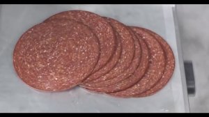 Электрическая машина для нарезки мяса, овощей, фруктов