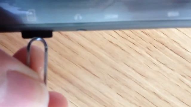 How to insert TF card смотреть онлайн