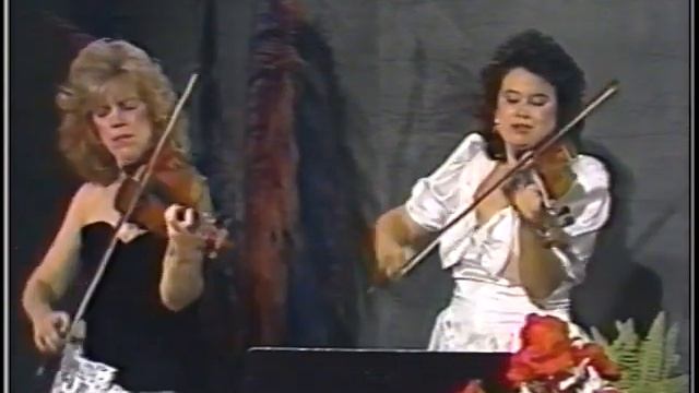 El Choclo (Tango) performed by beautiful ladies смотреть онлайн