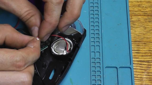 Ремонт велосипедного фонаря после падения. смотреть онлайн