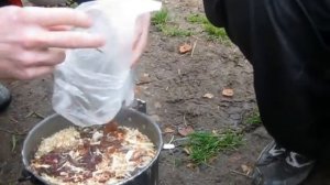 Приготовление  борща в походных условиях из сушёных овощей