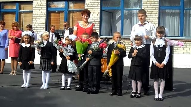 1 сентября. 1 класс читает стихи 2013 смотреть онлайн