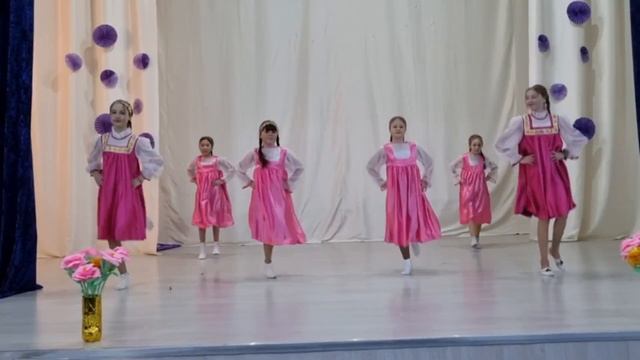 Русский народный танец. Танцевальный коллектив "Соловушка" смотреть онлайн