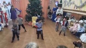 Танец разбойников.