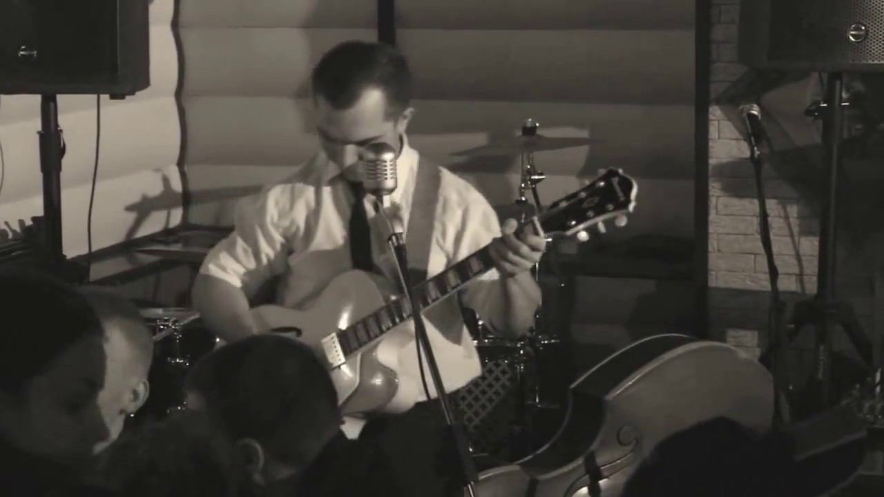 Петрович_Выступление  баре Мачете_ноябрь_2012