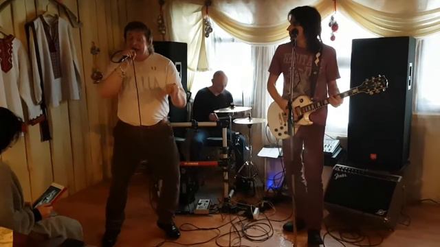 Так гр. Рождество репу) проводит! В новой гостепреимной студии хате!!!) У Оленьки! " ТАВЕРНА 357" смотреть онлайн