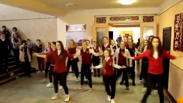 Гимназический флешмоб Перемена не для скуки #ТанцуйШкола