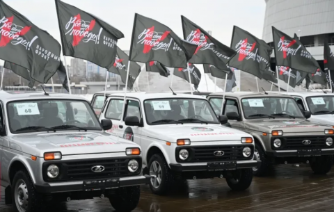 «Народный фронт» отправил российским военным 70 автомобилей