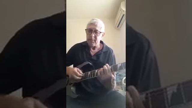 Вязаный жакет..