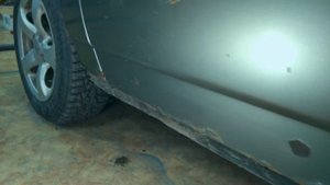 Покраска авто ВАЗ-2112, удаление ржавчины (1-й день)