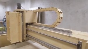 Кабель канал на ось X готов