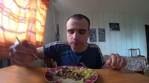 МУКБАНГАСМР КАРТОШКА и ШПРОТЫ в МАСЛЕ с ЛУКОМ и ПЕРЦЕМ ЧЕРНЫМОБЖОР УЖИН EATINGASMRMukbang#166