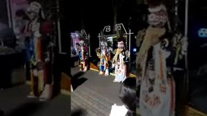 Фольклёр или фольклор ?