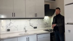 Перенесли кухню в комнату. Результат