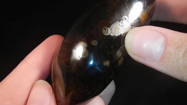 Тигровый глаз ЮАР 70*33*32 144 360 st2084 смотреть онлайн