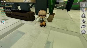 Монака долбит телевизор молотком а потом меня 🥺