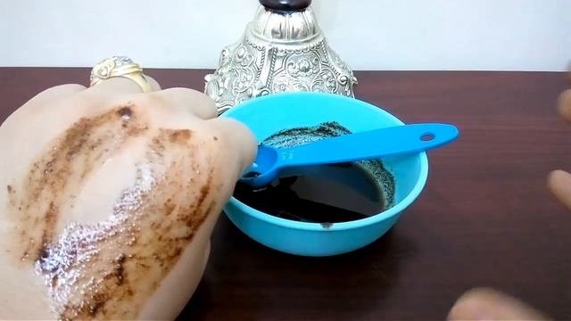 دلكى به حول العين دقيقة قبل النوم ولن ترى اى سواد فى الصباح مع خبيرة التجميل مريم يحيى