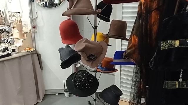 СКУПИЛА ВСЕ | УШЛА БЕЗ ДЕНЕГ!!! | ВЫСТАВКА БИЖУТЕРИИ смотреть онлайн