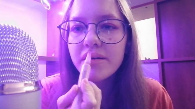 ? АСМР звуки блеска, кисточки и расчесывания волос/ 100 слоев блеска ? ASMR Sounds of lipstick смотреть онлайн
