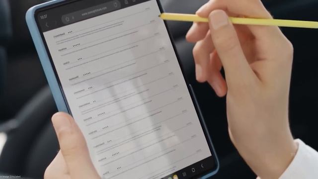 Samsung Galaxy Z Fold 6 - FIRST LOOK смотреть онлайн