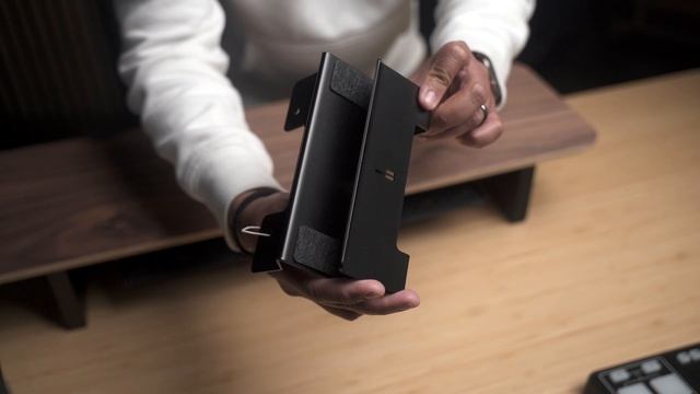 The Only Desk Shelf You'll Ever Need смотреть онлайн