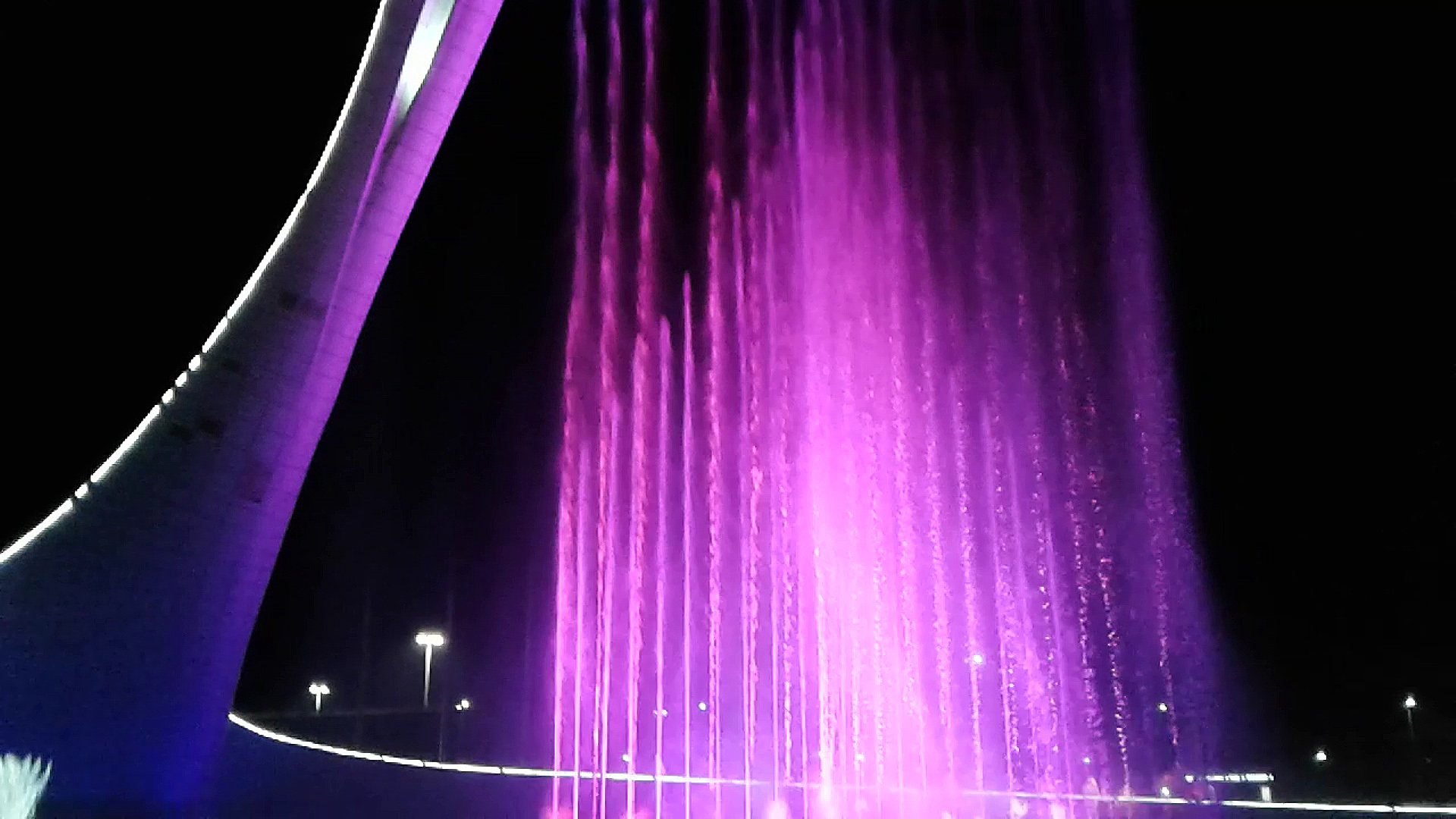Танцующие фонтаны в Сочи Олимпийский парк